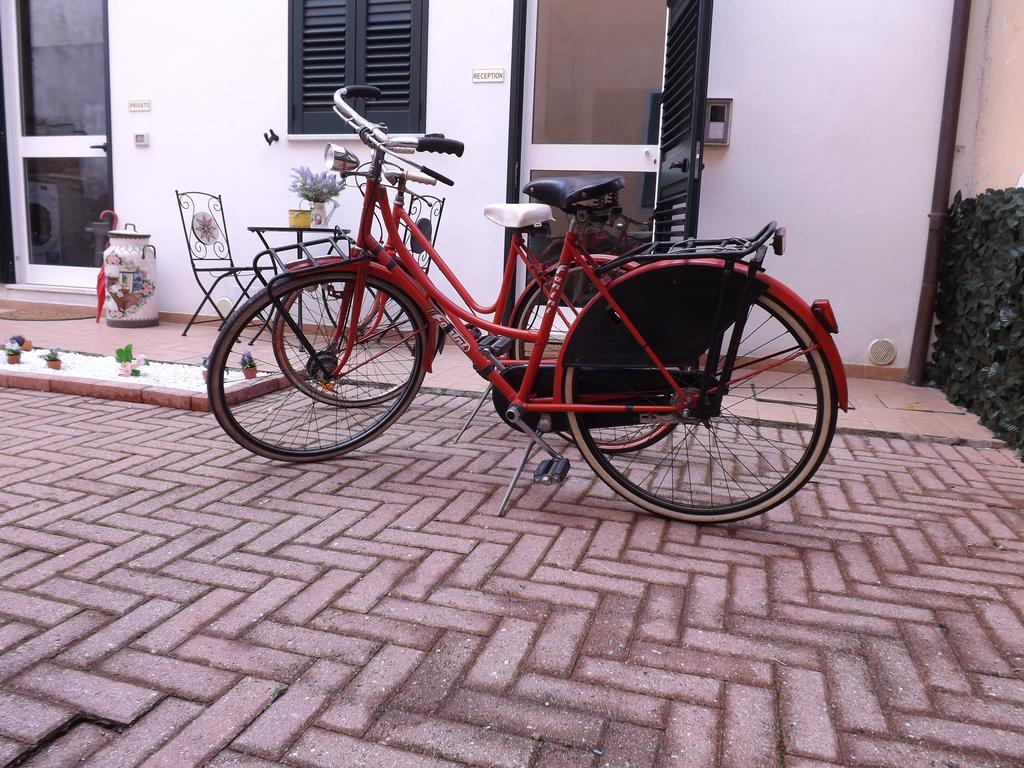 B&B Central Toma Montecatini Terme Bagian luar foto