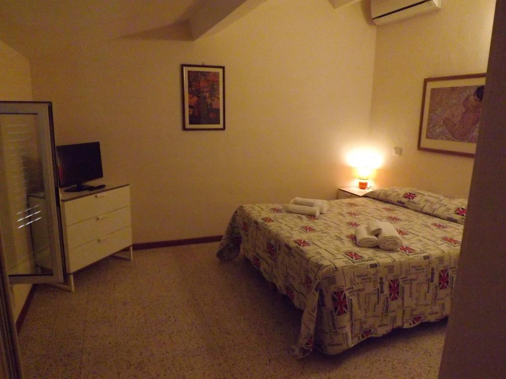 B&B Central Toma Montecatini Terme Bagian luar foto