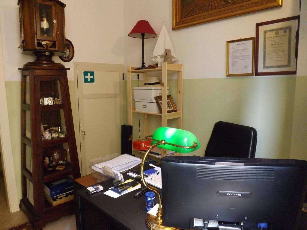 B&B Central Toma Montecatini Terme Bagian luar foto