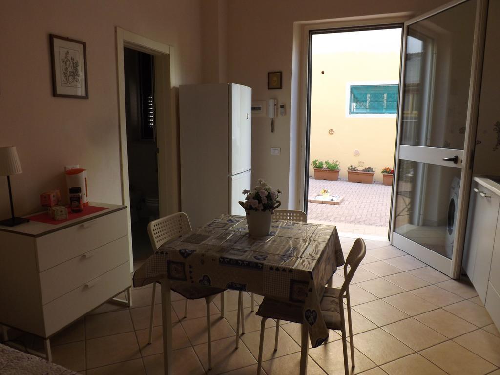 B&B Central Toma Montecatini Terme Bagian luar foto