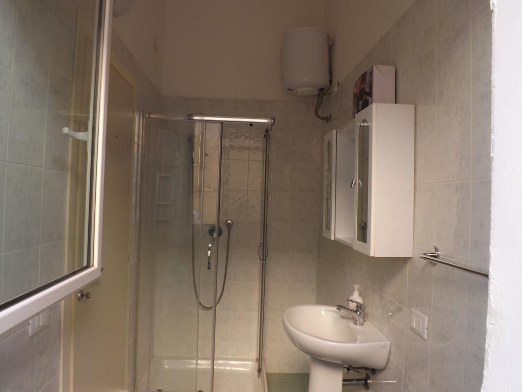 B&B Central Toma Montecatini Terme Bagian luar foto