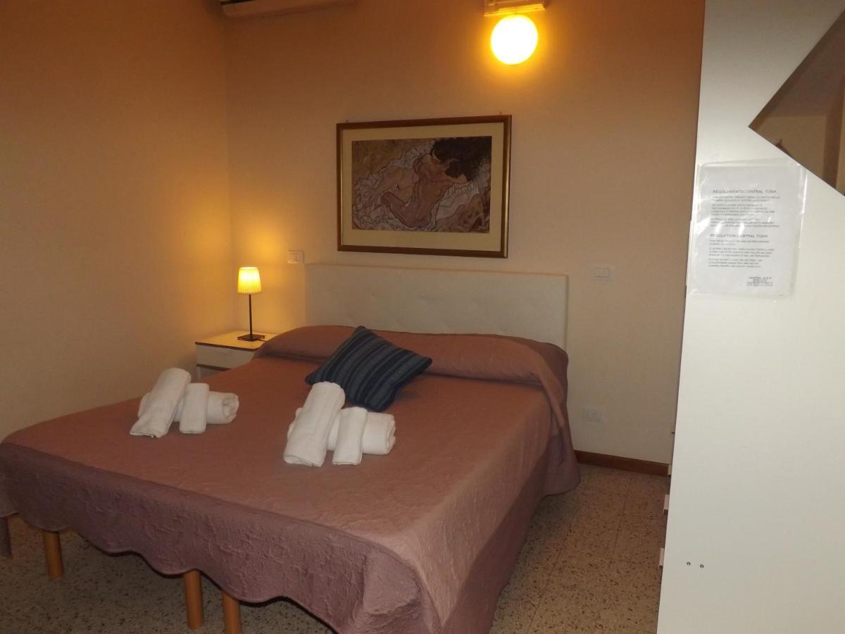 B&B Central Toma Montecatini Terme Bagian luar foto